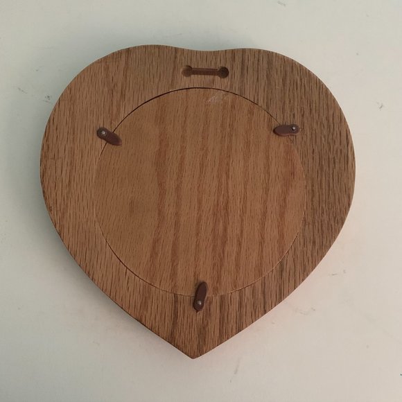 cute dainty wooden heart shaped mirror - Picture 3 of 4